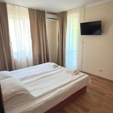 Gergana בית הארחה 4*
